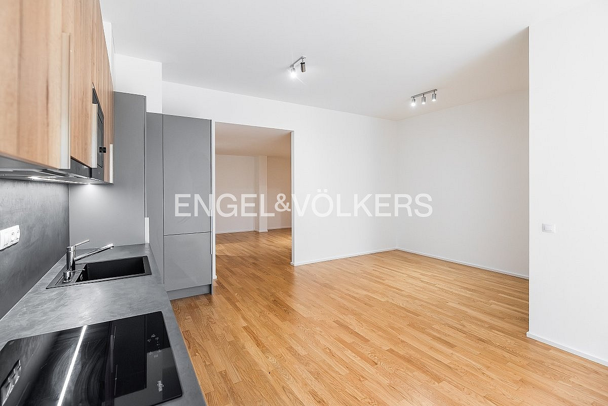 Pronájem bytu 2+kk 68 m² — photo 4