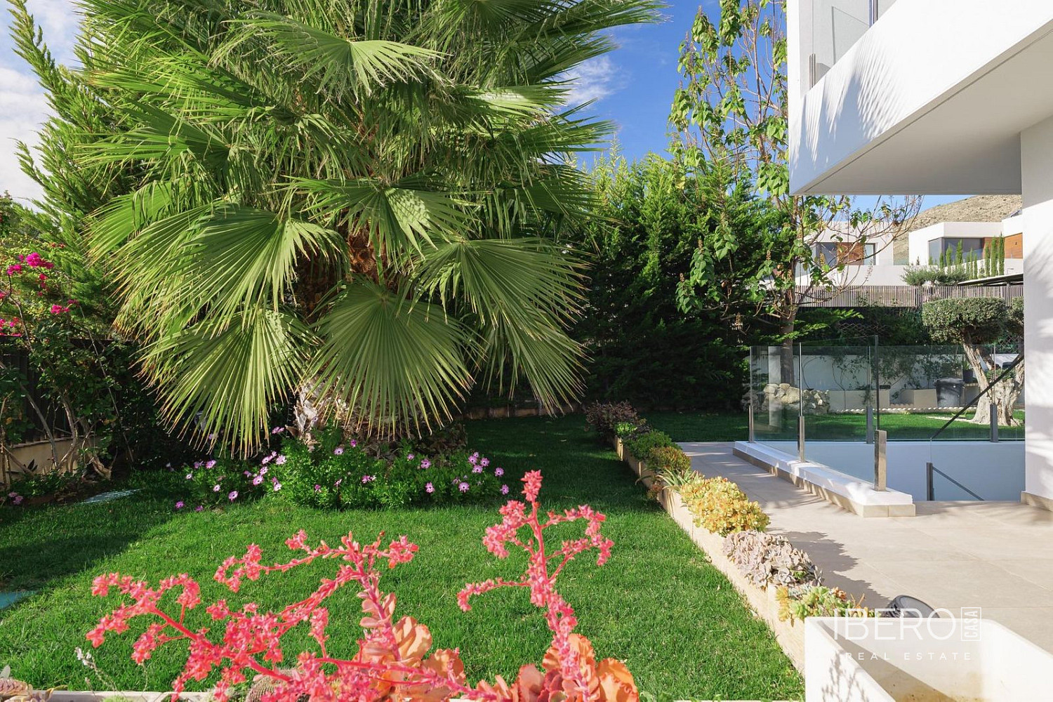 Prodej domu 514 m² s pozemkem 514 m² - Más