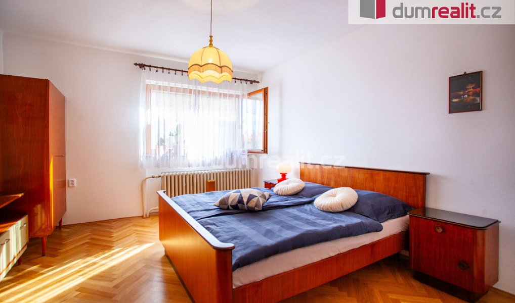 Prodej domu 321 m² s pozemkem 947 m², Netolice – náhled fotky 11