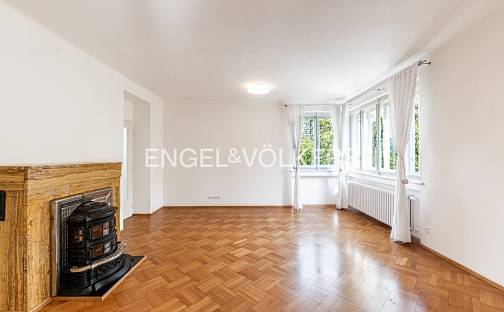 Pronájem domu 277 m² s pozemkem 800 m², K vodojemu, Praha 5 - Smíchov