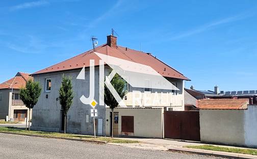 Prodej bytu 2+1 72 m², Vrbátky, okres Prostějov