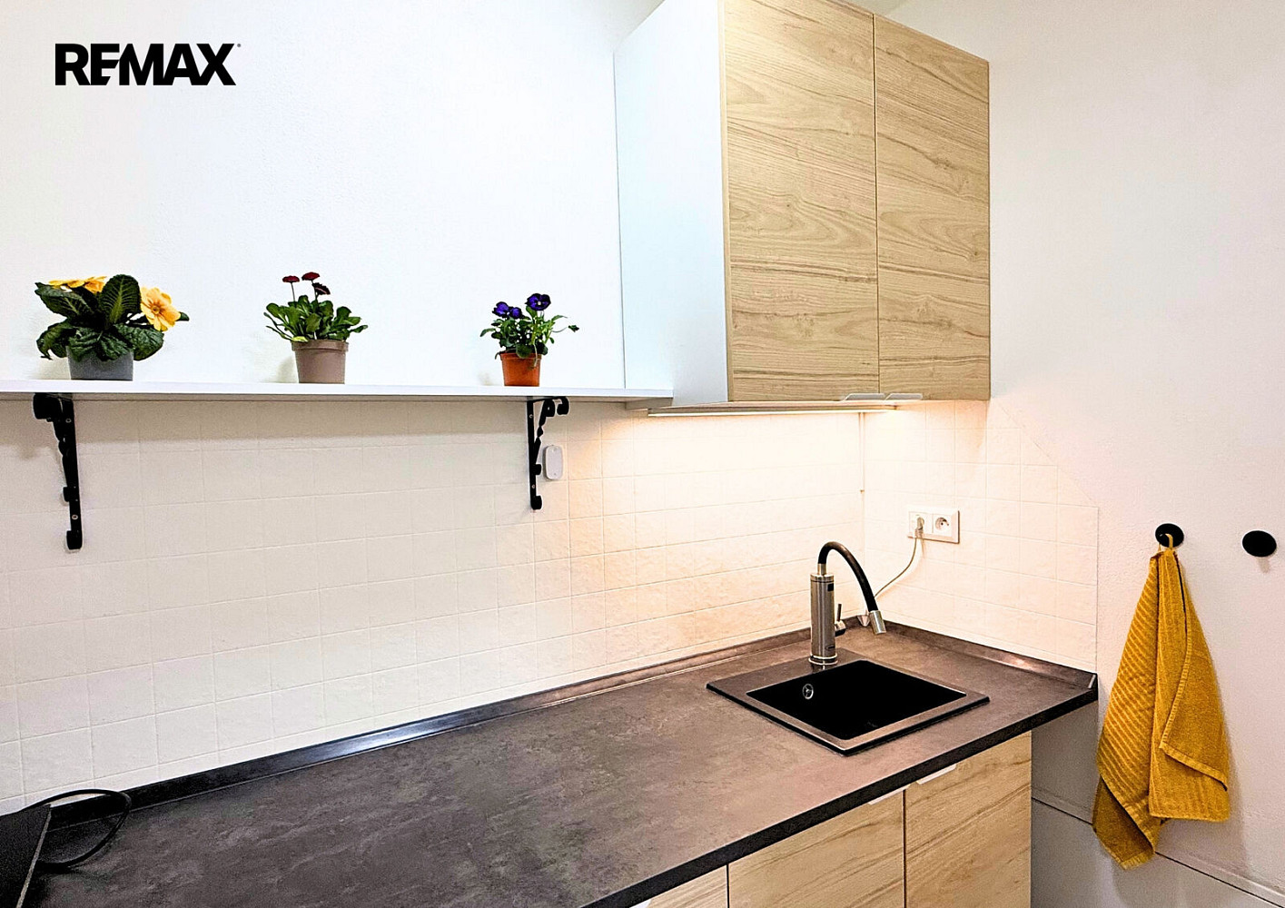 Prodej kanceláře 33 m² – fotografie 2