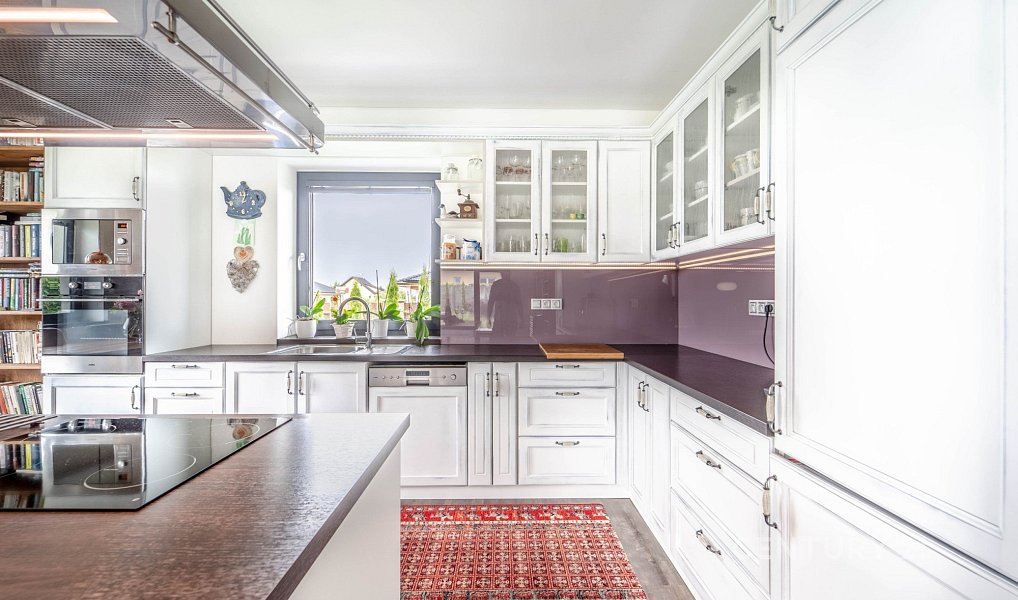 Prodej domu 417 m² s pozemkem 1 139 m², Křenice – náhled fotky 13