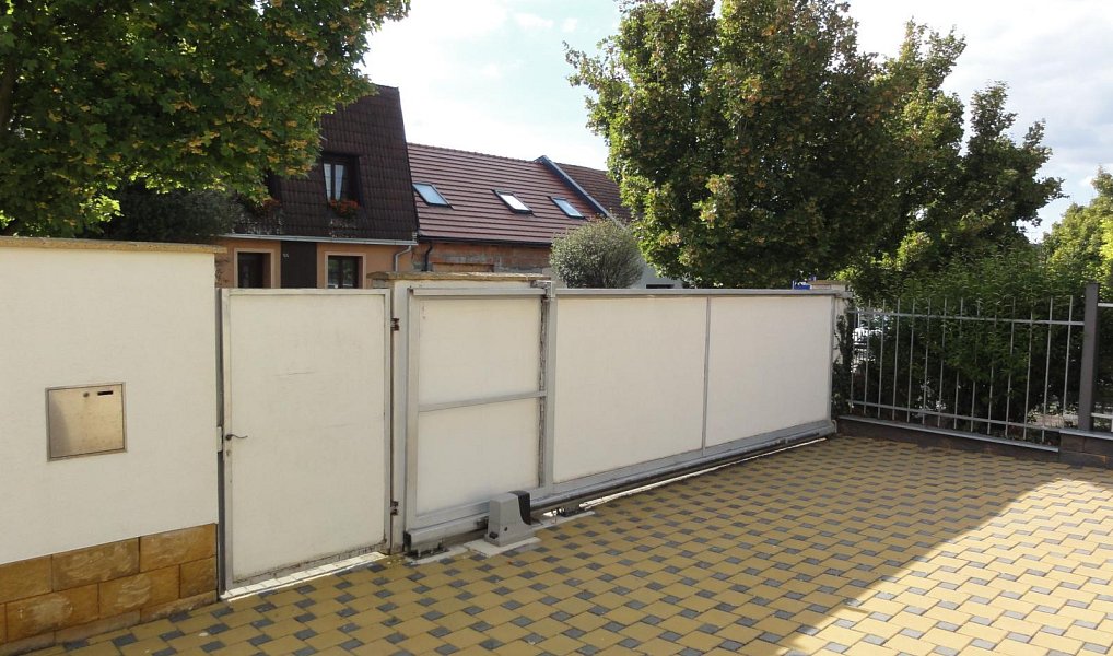 Prodej domu 251 m² s pozemkem 946 m², Mikulov – náhled fotky 34