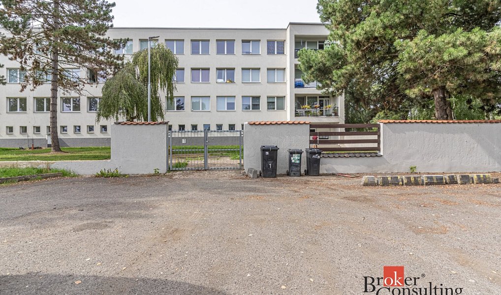 Pronájem bytu 3+kk 68 m², Mlékojedy – náhled fotky 9