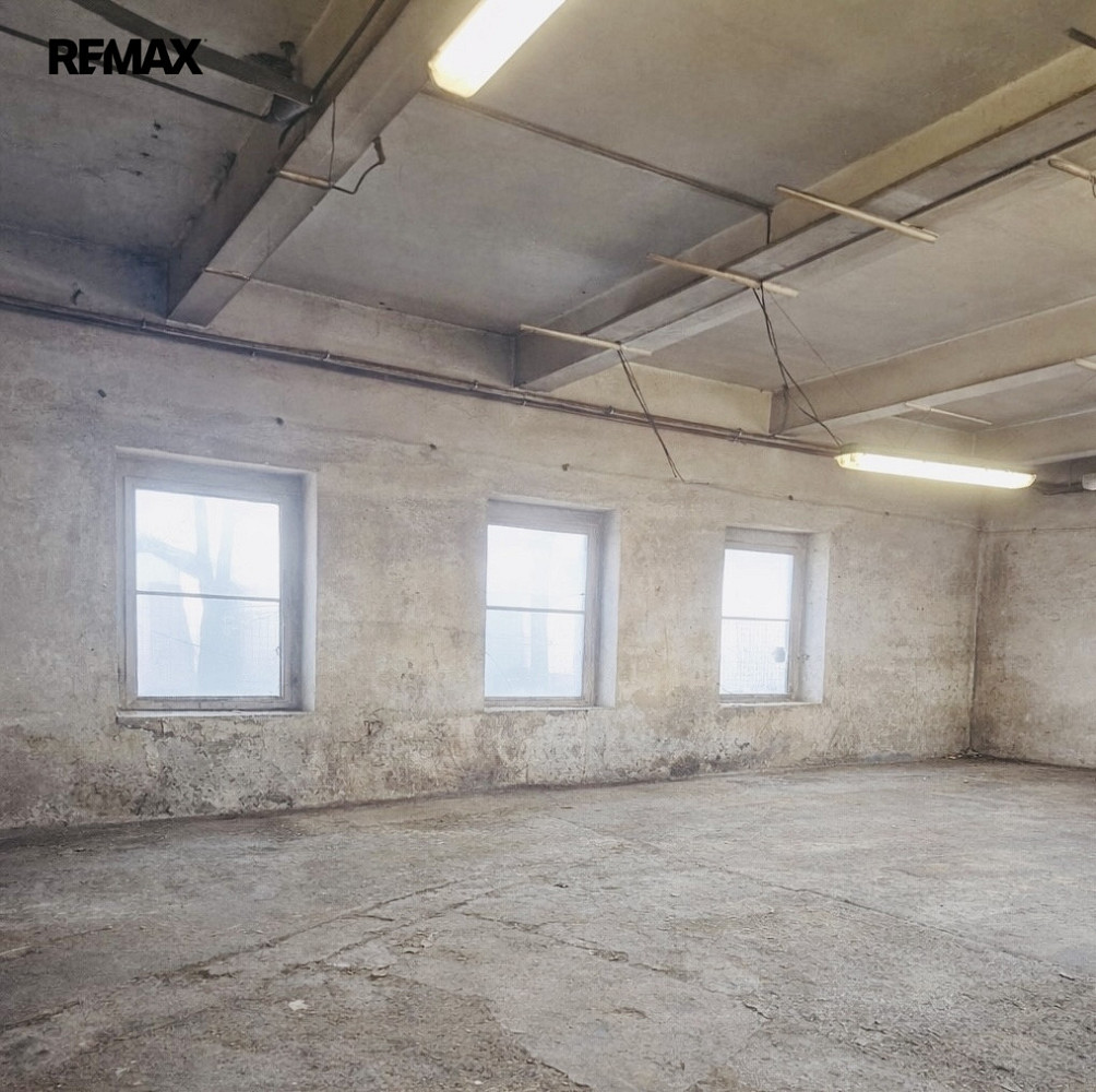 Pronájem výrobních prostor 250 m² — photo 3