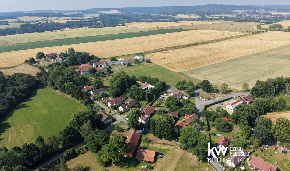 Prodej domu 900 m² s pozemkem 3 152 m², Rožmitál pod Třemšínem – náhled fotky 40
