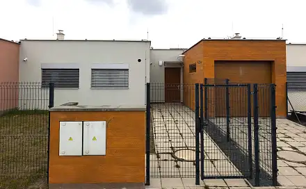 Prodej domu 123 m² s pozemkem 301 m², Hlinířská, Praha 9 - Hostavice