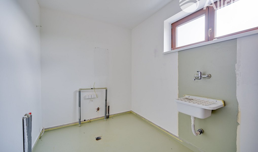 Prodej domu 220 m² s pozemkem 600 m², Březina – náhled fotky 11