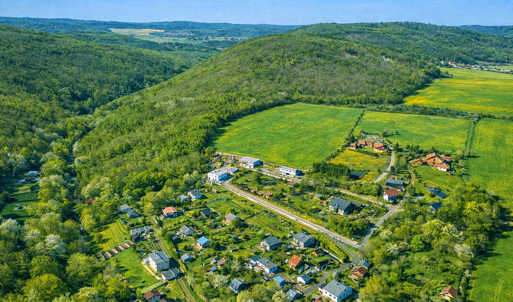 Prodej stavebního pozemku 6 811 m², Veverská Bítýška – náhled fotky 4