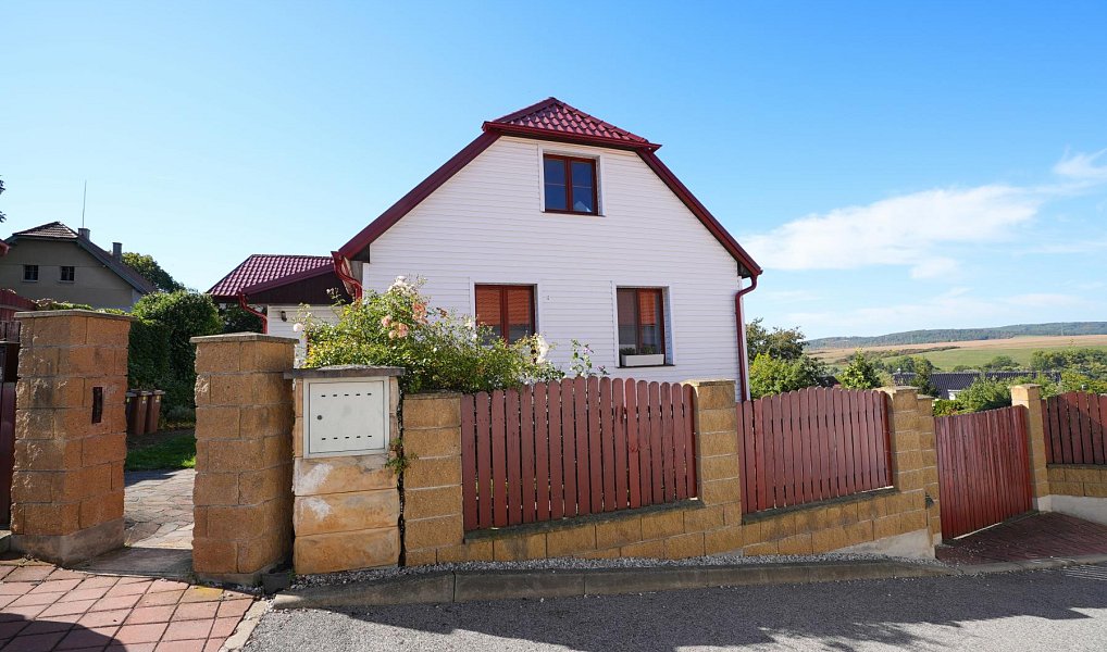 Pronájem domu 160 m² s pozemkem 1 135 m², Stašov – náhled fotky 24
