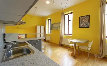 Pronájem bytu 1+kk 35 m²