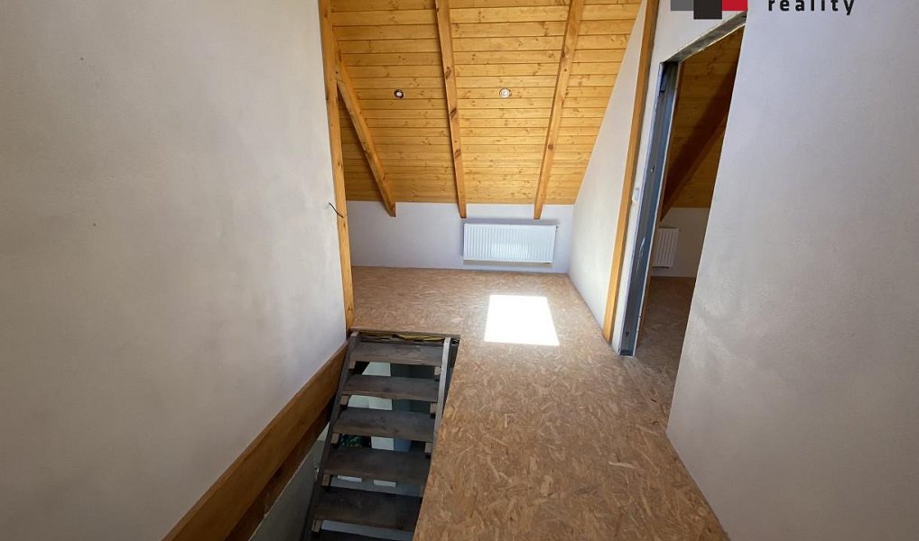 Prodej domu 177 m² s pozemkem 945 m², Janov – náhled fotky 4