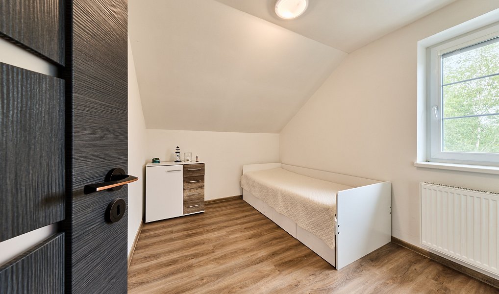 Prodej domu 141 m² s pozemkem 826 m², Mladé Buky – náhled fotky 18