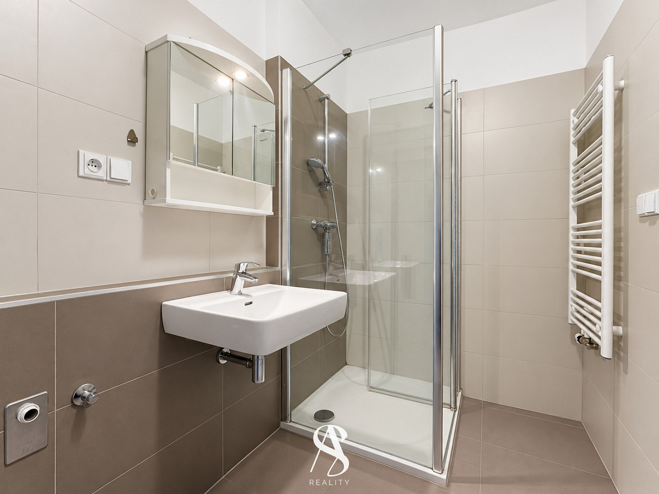 Pronájem bytu 1+kk 32 m² – fotografie 4