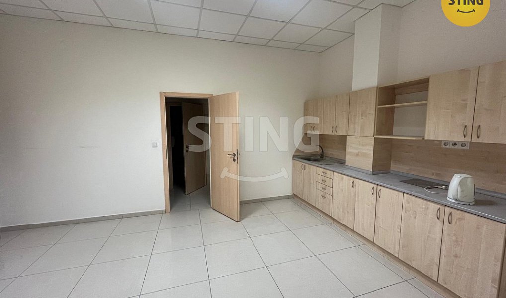 Pronájem kanceláře 244 m², Ostrava – náhled fotky 2