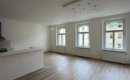 Pronájem bytu 3+kk 82 m²