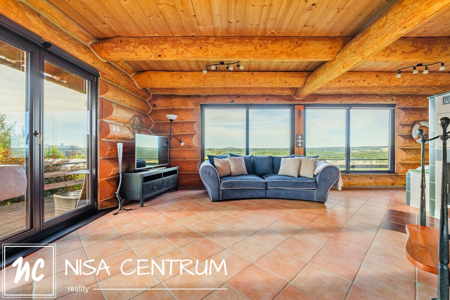 Prodej domu 131 m² s pozemkem 2 000 m² — photo 2