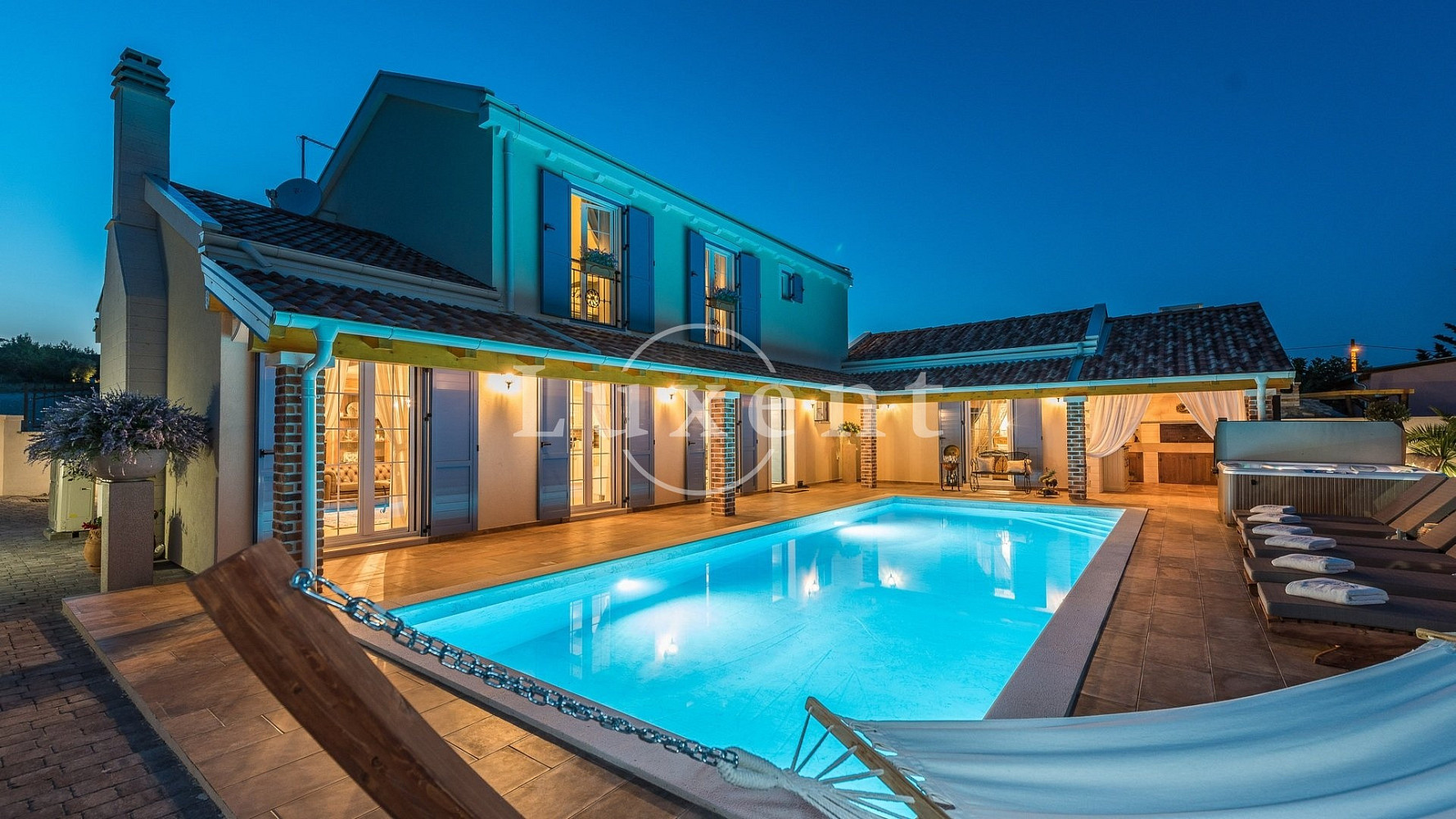 Prodej domu 410 m² s pozemkem 1 200 m², Zadar