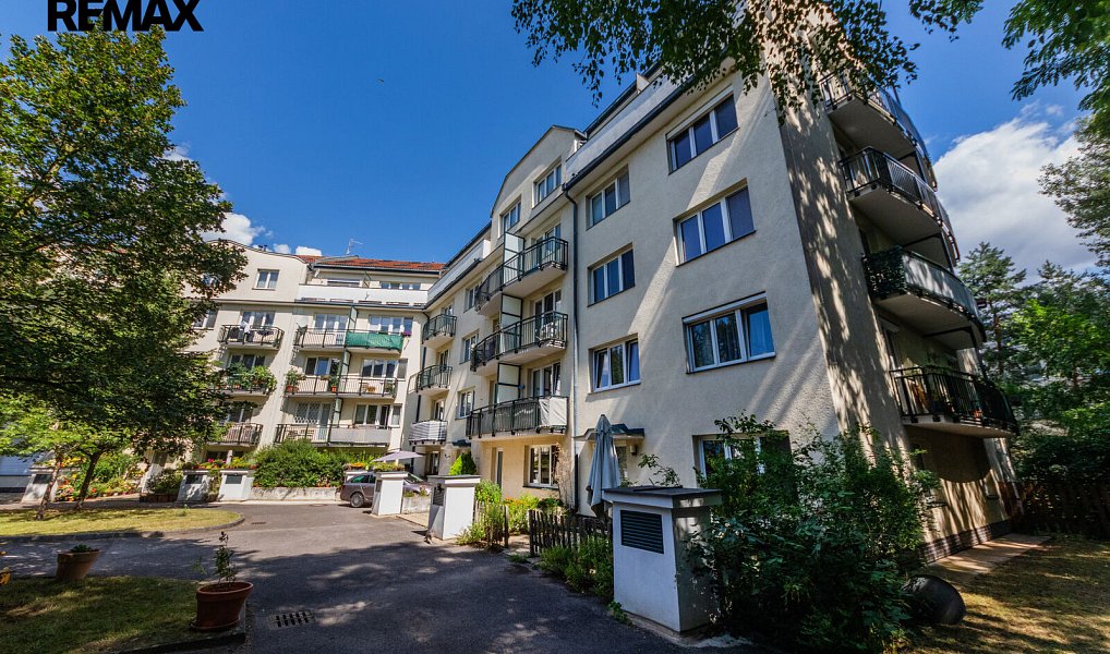 Prodej bytu 3+kk 86 m², Praha – náhled fotky 24