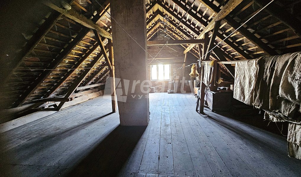 Prodej domu 310 m² s pozemkem 2 061 m², Kamenice – náhled fotky 16