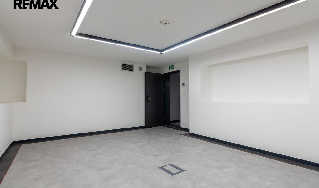 Pronájem obchodních prostor 198 m², Praha – náhled fotky 4