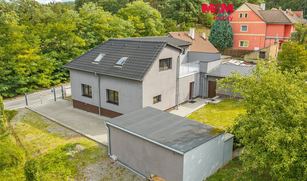 Prodej kanceláře 174 m², Slaný – fotka 1 z 30