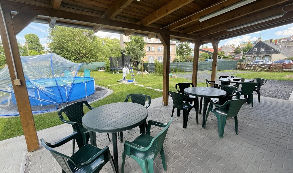 Prodej domu 190 m² s pozemkem 731 m², Šluknov – náhled fotky 24