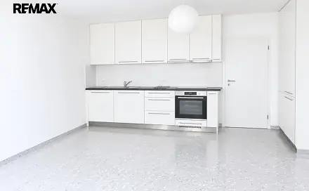 Pronájem bytu 1+kk 35 m², Zlatá, Kolín - Kolín I