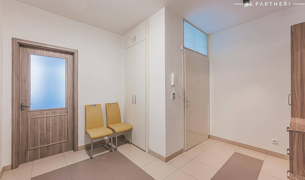 Pronájem bytu 2+kk 59 m², Hradec Králové – náhled fotky 12