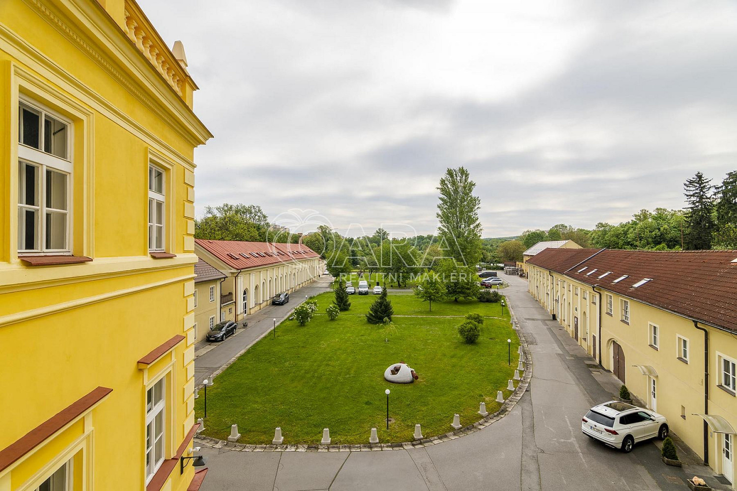 Pronájem kanceláře 168 m² – fotografie 5