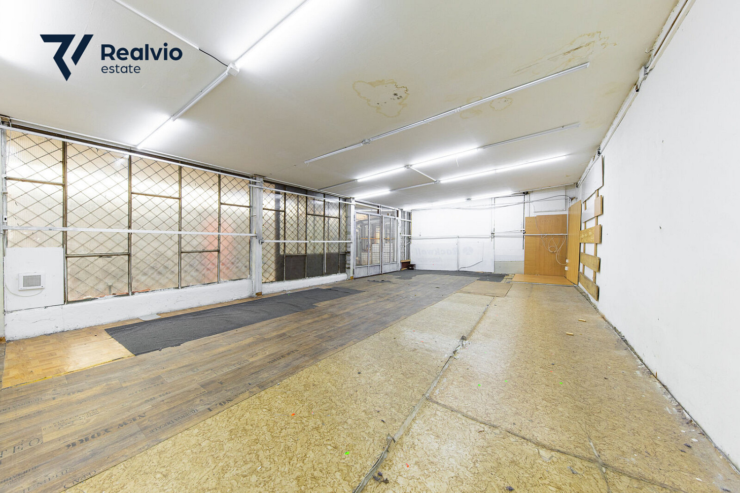 Pronájem obchodních prostor 30 m² – fotografie 4