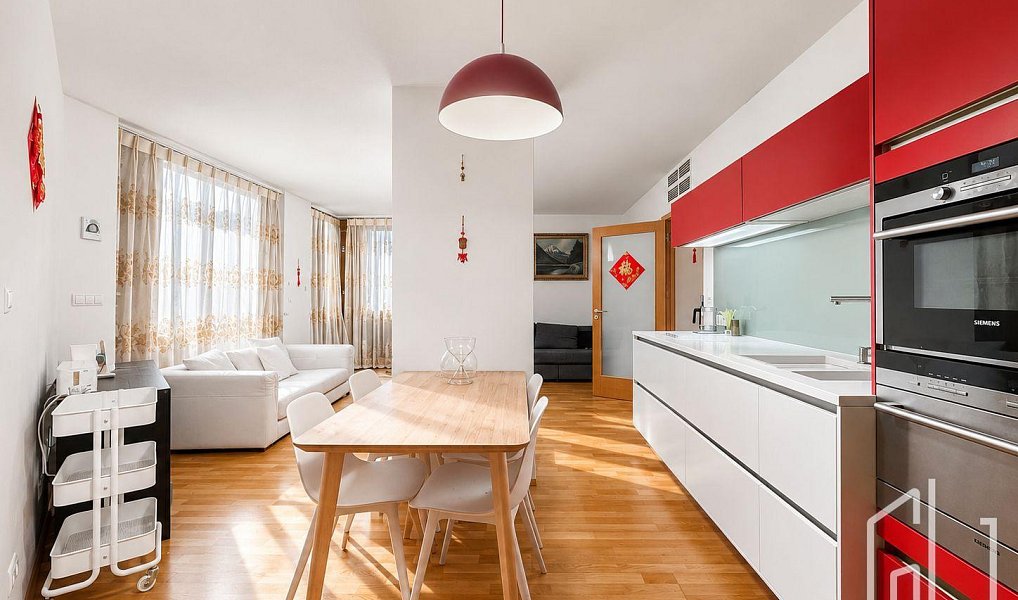 Prodej bytu 3+kk 146 m², Praha – fotka 1 z 21