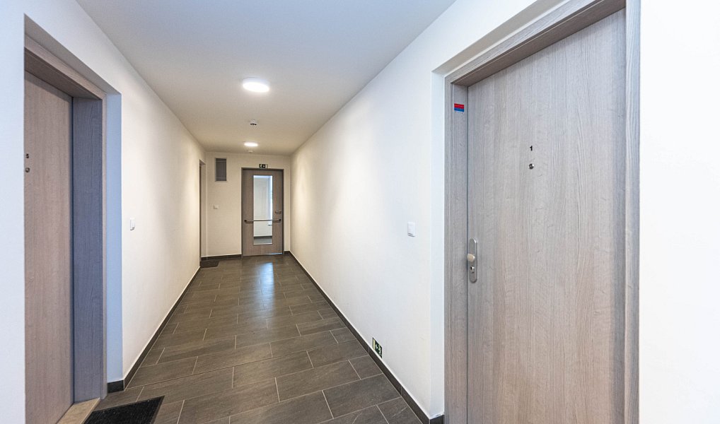 Prodej bytu 1+kk 34 m², Praha – náhled fotky 16