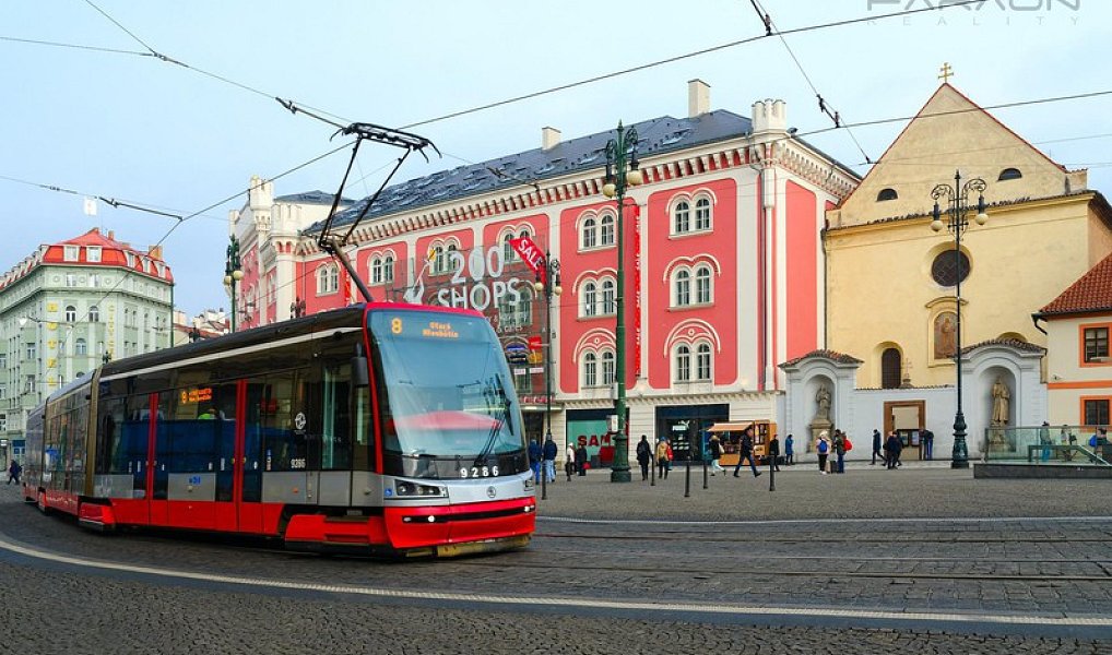 Pronájem kanceláře 660 m², Praha – fotka 1 z 5