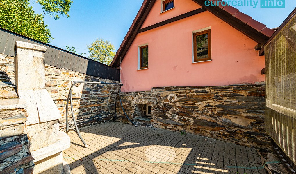 Prodej chaty/chalupy 70 m² s pozemkem 527 m², Cheb – náhled fotky 24