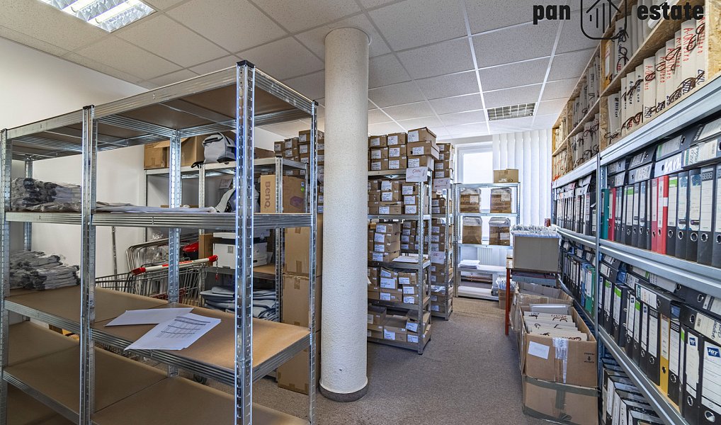 Prodej kanceláře 1 300 m², Zlín – náhled fotky 10