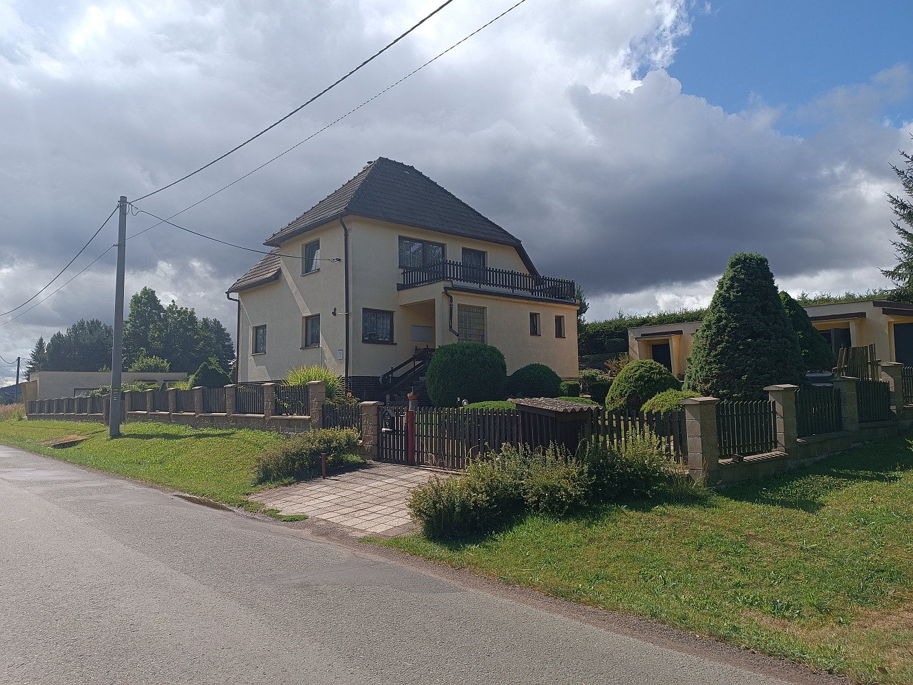 Prodej domu 150 m² s pozemkem 1 000 m²