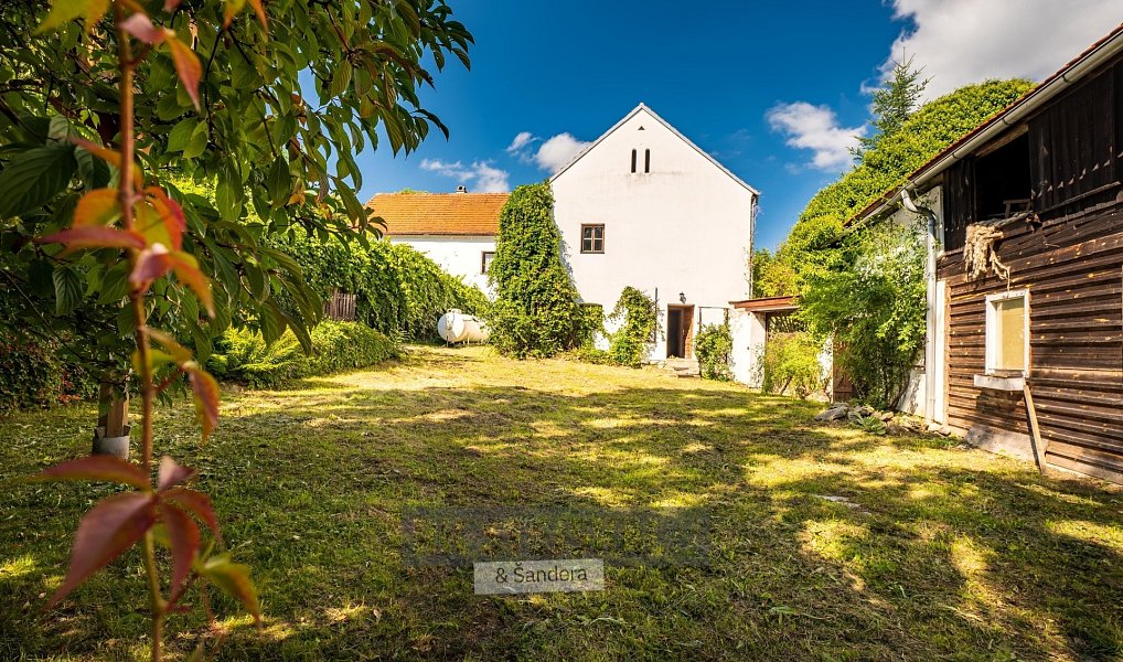 Prodej chaty/chalupy 430 m² s pozemkem 57 892 m², Brloh – náhled fotky 3