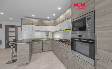 Prodej bytu 3+kk 71 m², Partyzánů, Pardubice - Polabiny