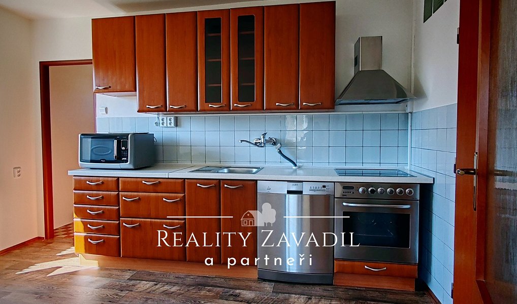 Pronájem bytu 3+1 83 m², Mirošovice – náhled fotky 2