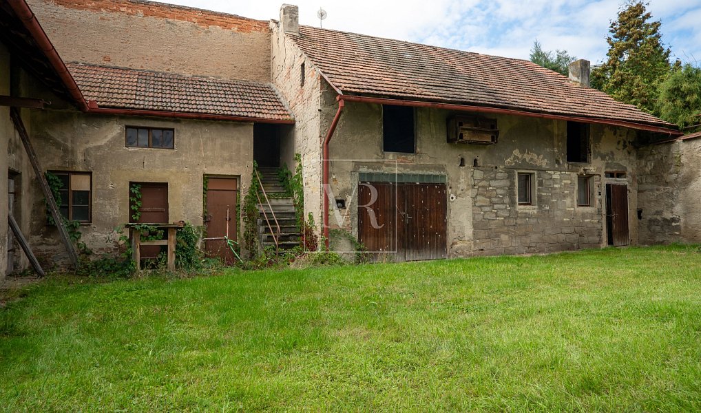 Prodej domu 105 m² s pozemkem 1 492 m², Klobuky – náhled fotky 7