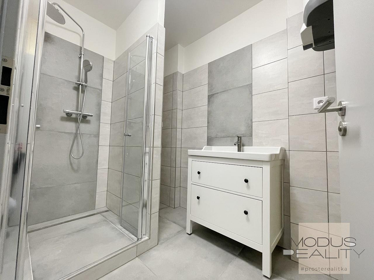 Pronájem kanceláře 32 m² - View 6