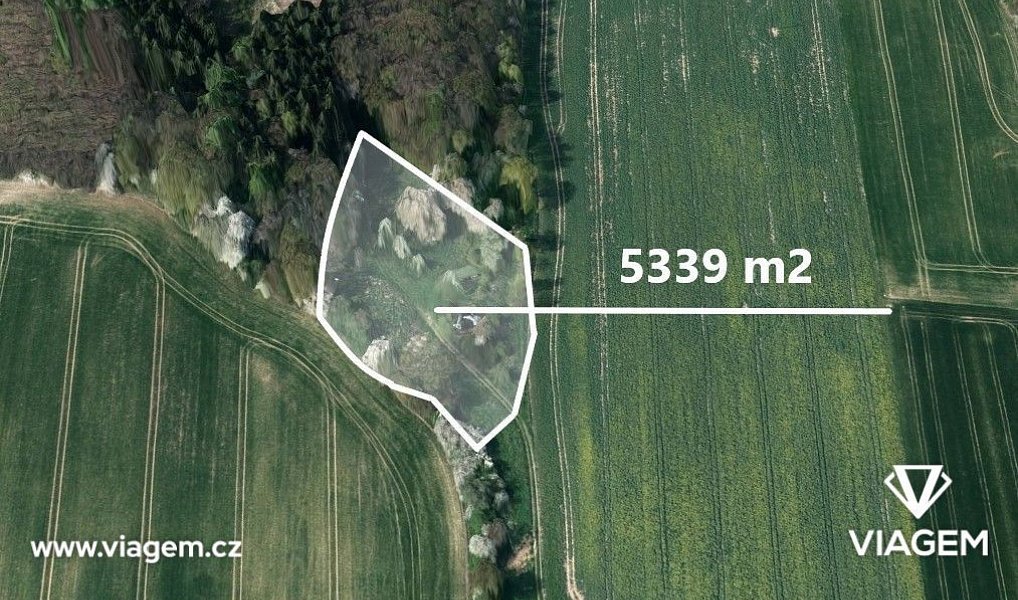 Prodej zahrady 1 779 m², Liběšice – fotka 1 z 5