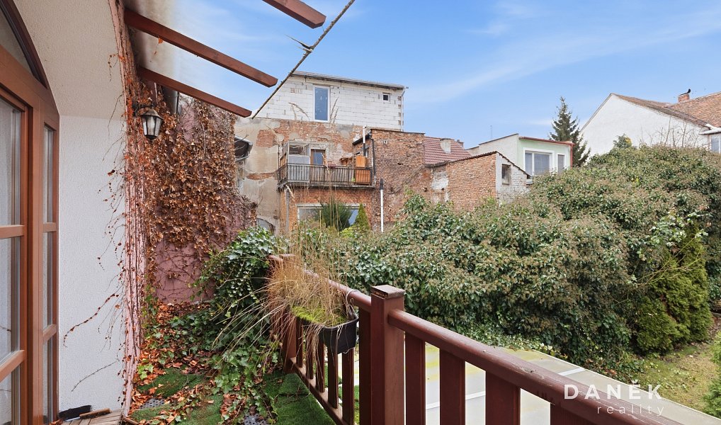 Prodej domu 210 m² s pozemkem 214 m², Ivančice – náhled fotky 22