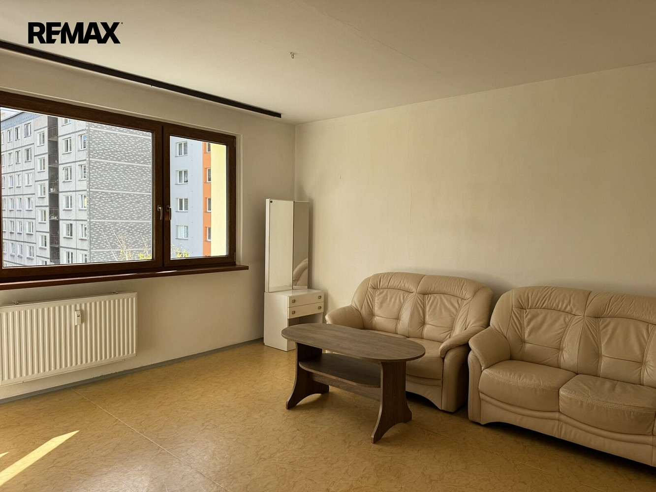 Pronájem bytu 1+1 36 m² – fotografie 2