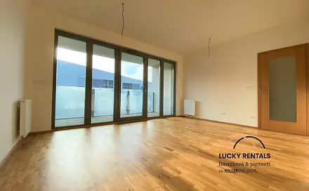Pronájem bytu 2+kk 57 m², U Mlýnského kanálu, Praha 8 - Karlín