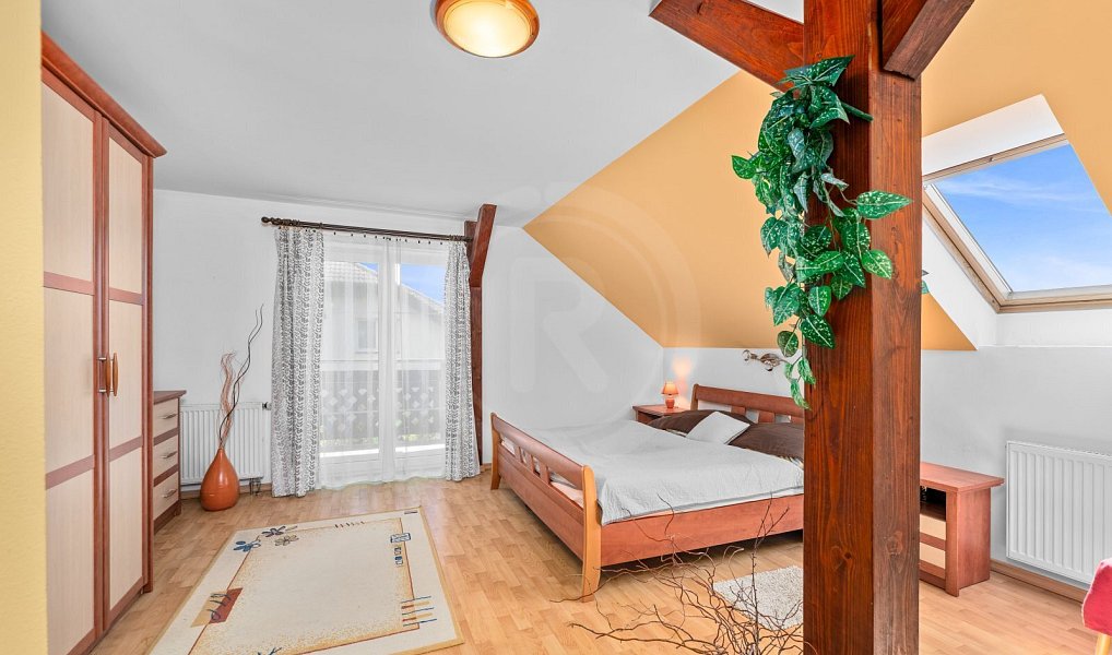 Prodej domu 340 m² s pozemkem 1 147 m², Tábor – náhled fotky 30