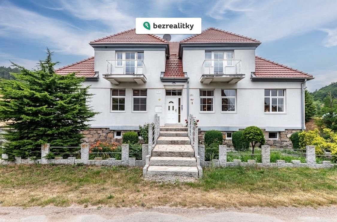 Prodej domu 600 m² s pozemkem 1 800 m²