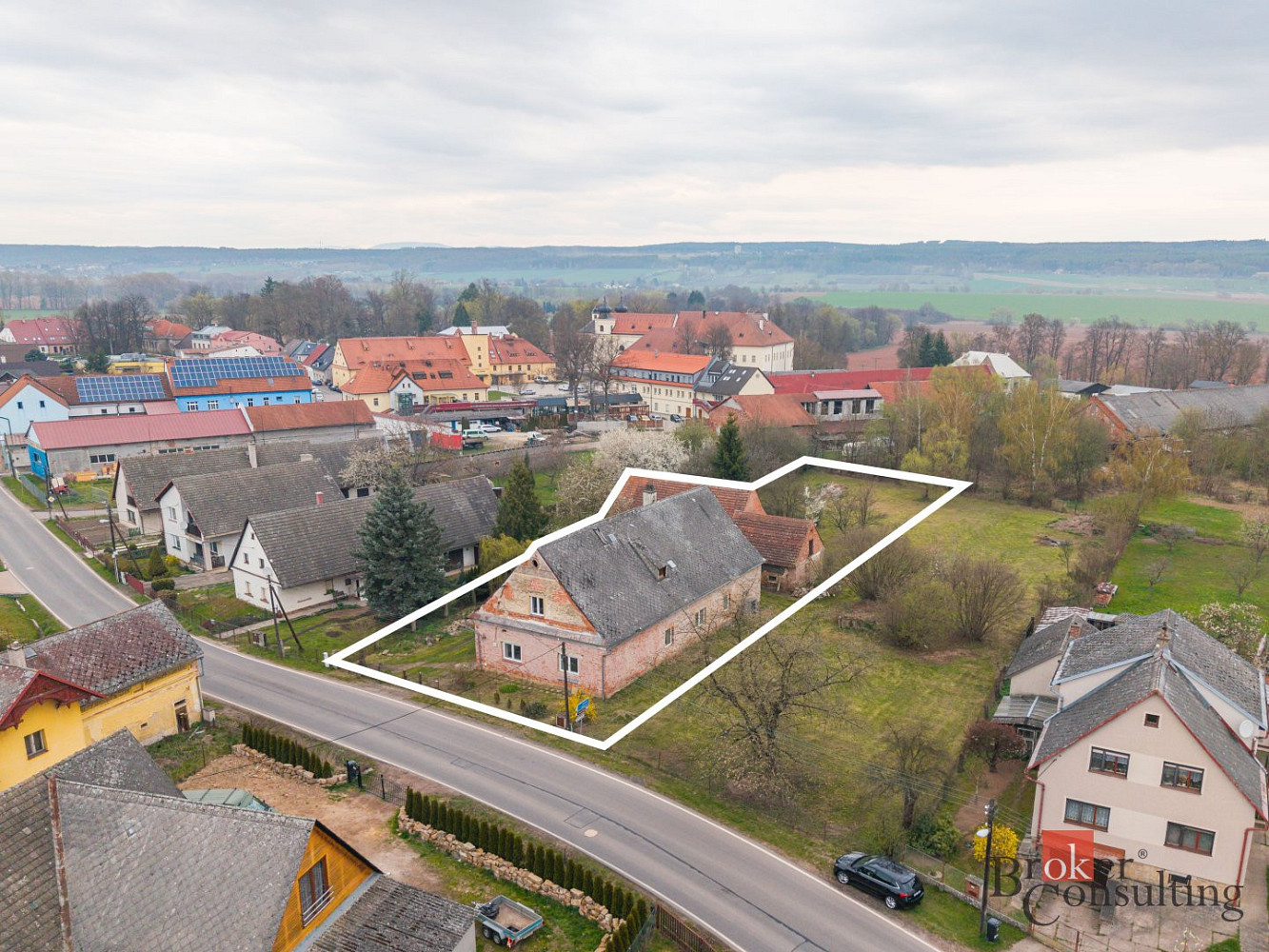 Prodej domu 230 m² s pozemkem 2 698 m²